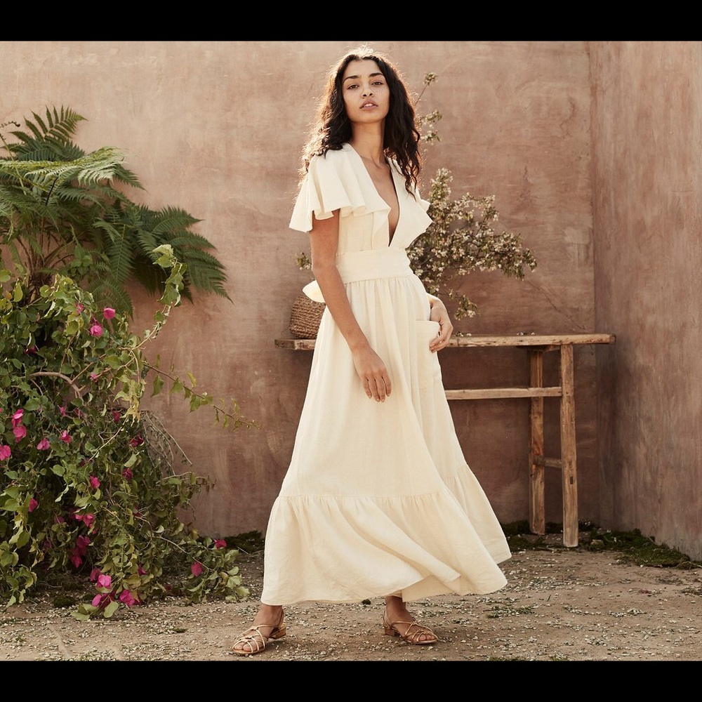 Dôen Tarragon Dress in Nutmilk